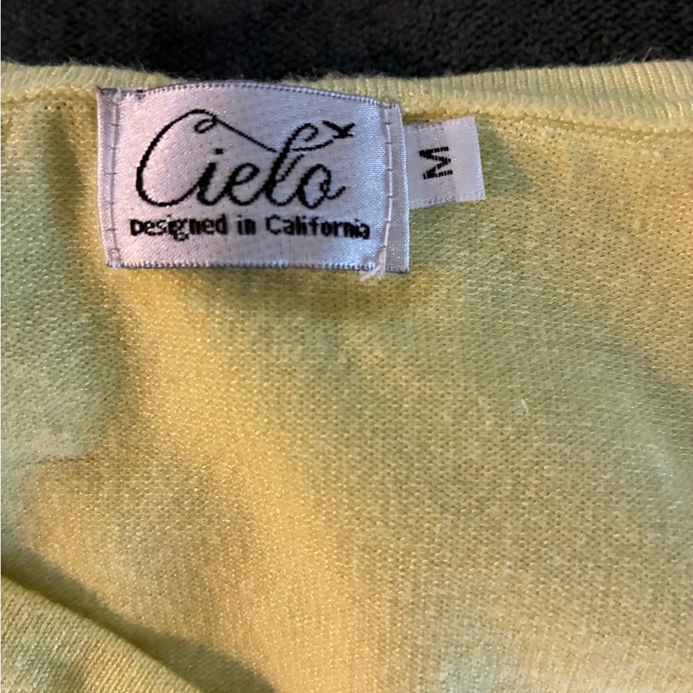Cielo Lemon Button-Up Cardigan - Picture 4 of 6